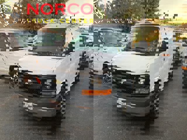 Used 2014 Chevrolet Express 2500 image 1