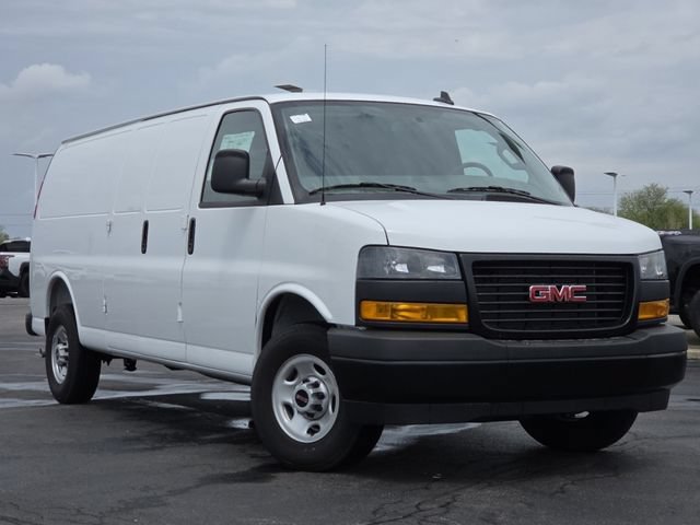 New 2025 GMC Savana 3500 Extended w/ Driver Convenience Package RWD image 2