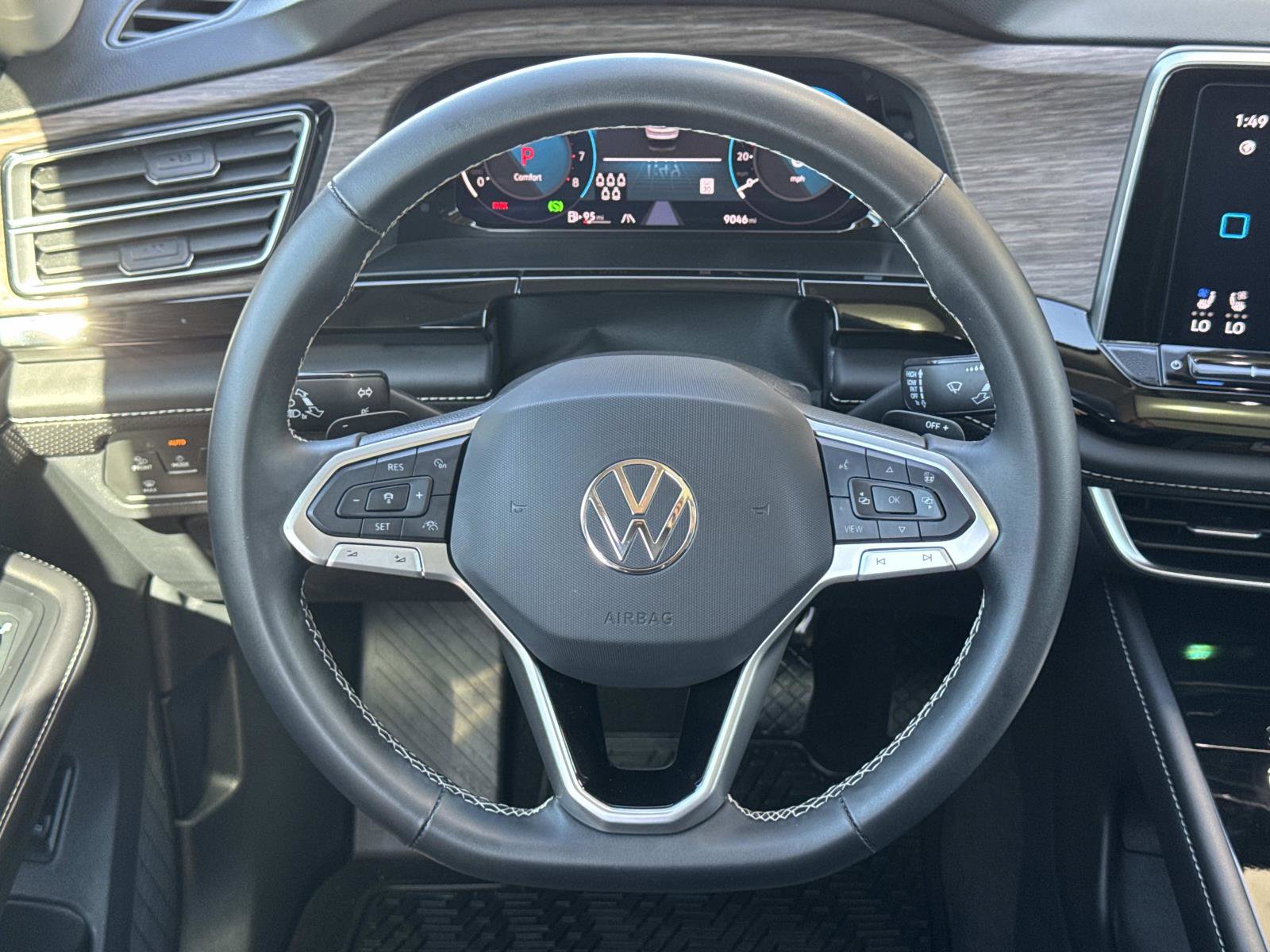 Certified 2025 Volkswagen Atlas SEL image 10