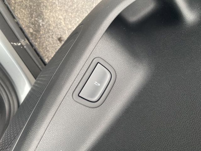 New 2026 Chevrolet Traverse LT w/ LPO, Floor Liner Package image 18