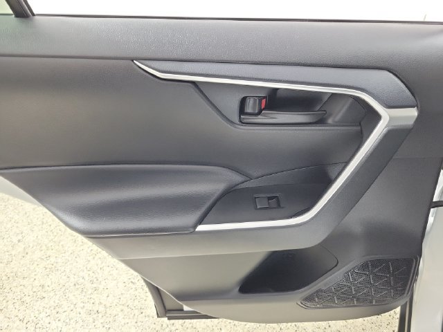 Used 2024 Toyota RAV4 LE AWD/4WD image 14