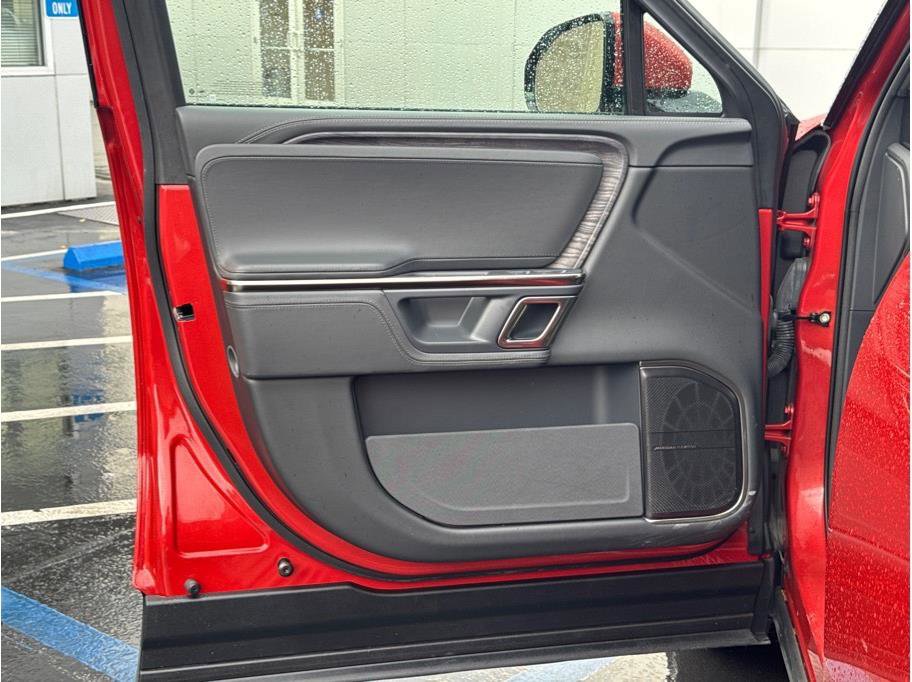 Used 2022 Rivian R1T Adventure image 10