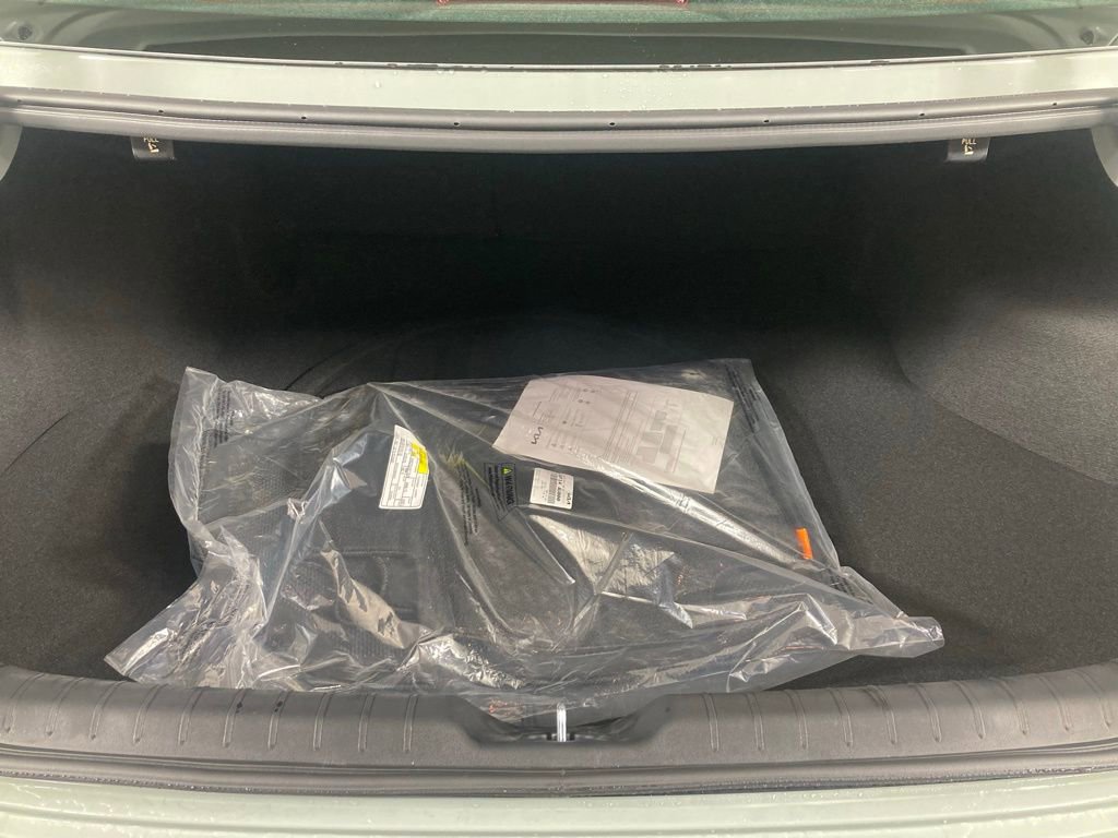 New 2025 Kia K4 LXS image 21