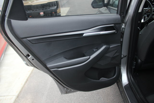 Used 2025 Kia Seltos LX AWD/4WD image 23