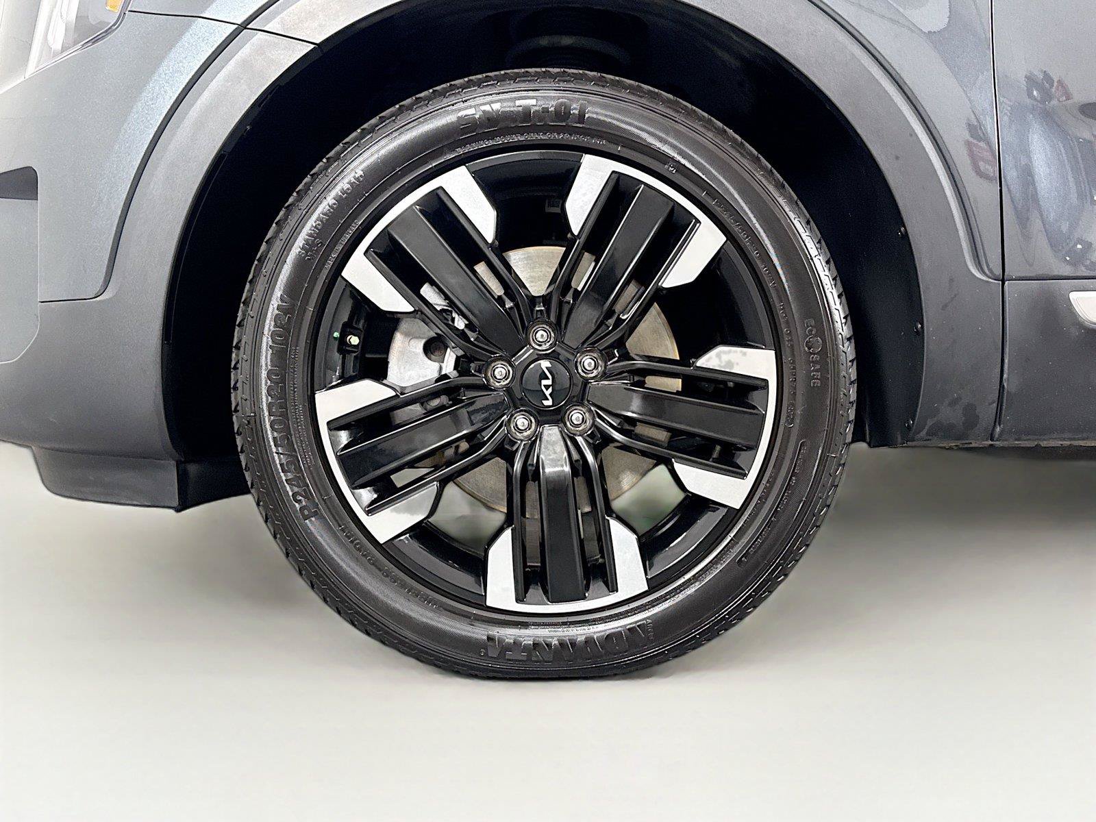 Used 2023 Kia Telluride SX FWD image 46