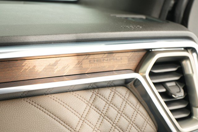 Used 2024 GMC Canyon Denali AWD/4WD image 50