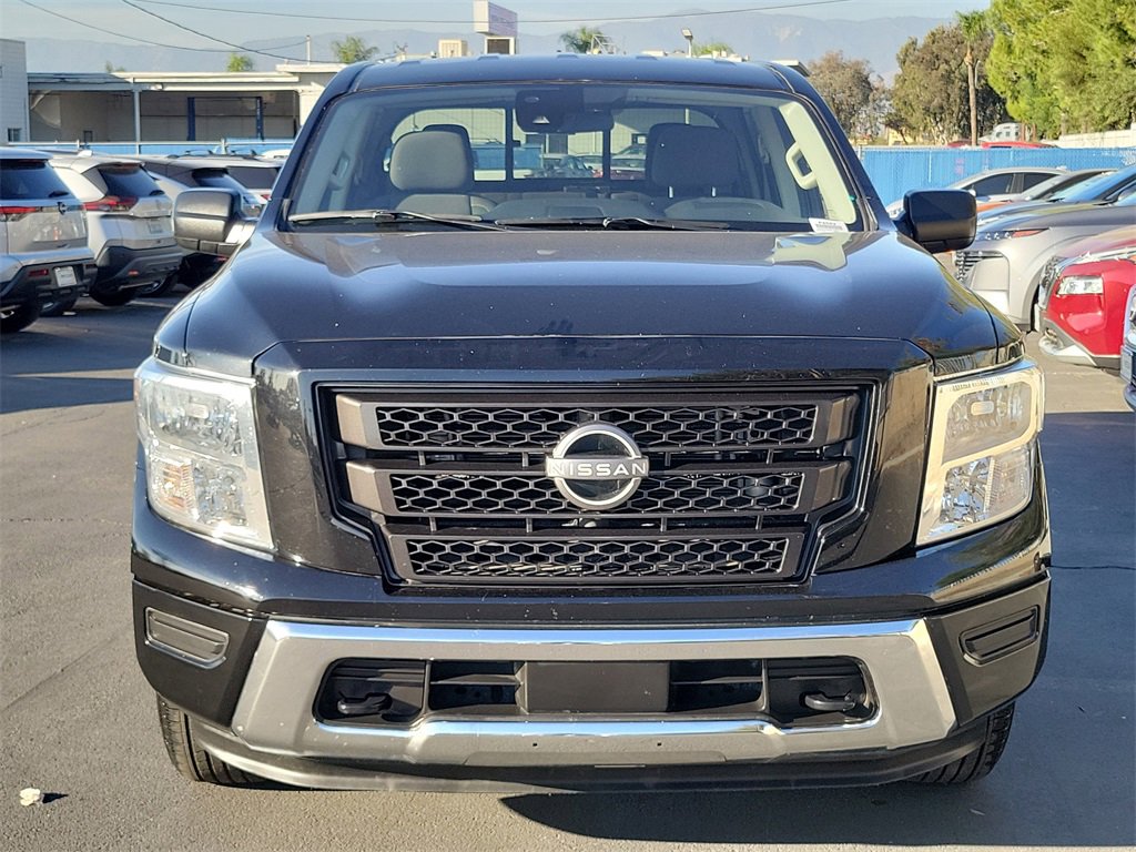 Used 2023 Nissan Titan SV image 28