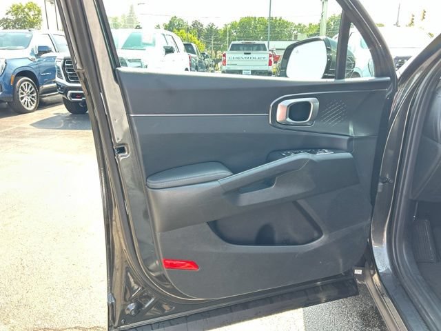 Used 2025 Kia Sorento EX w/ EX Panoramic Sunroof Package AWD/4WD image 30