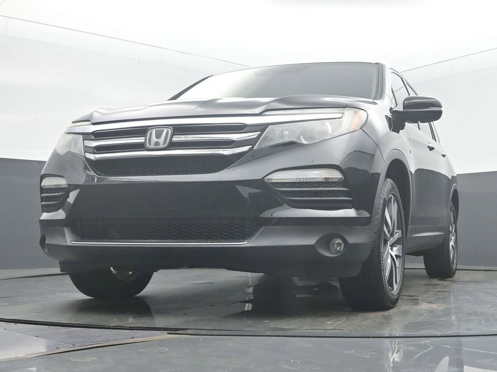 Used 2017 Honda Pilot Touring image 48
