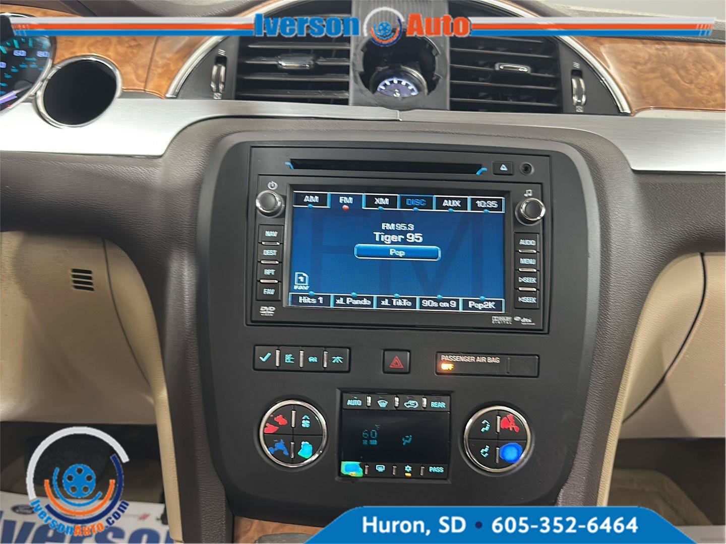 Used 2011 Buick Enclave CXL w/ Trailering Provision Package AWD/4WD image 27