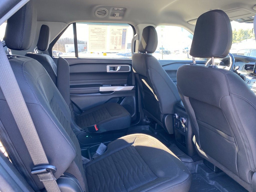 Used 2021 Ford Explorer XLT image 14