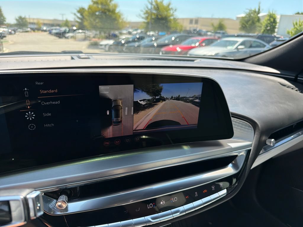 Used 2024 Cadillac Lyriq Luxury AWD/4WD image 27