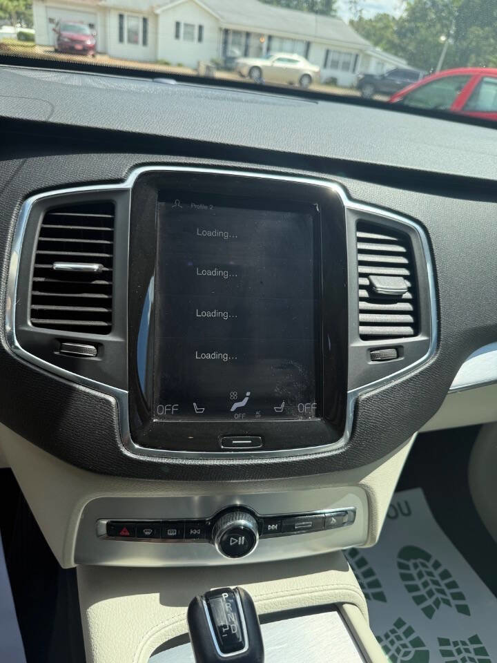 Used 2018 Volvo XC90 T6 Momentum AWD/4WD image 12