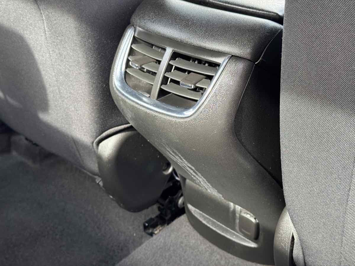 Used 2025 Chevrolet Malibu LT FWD image 18