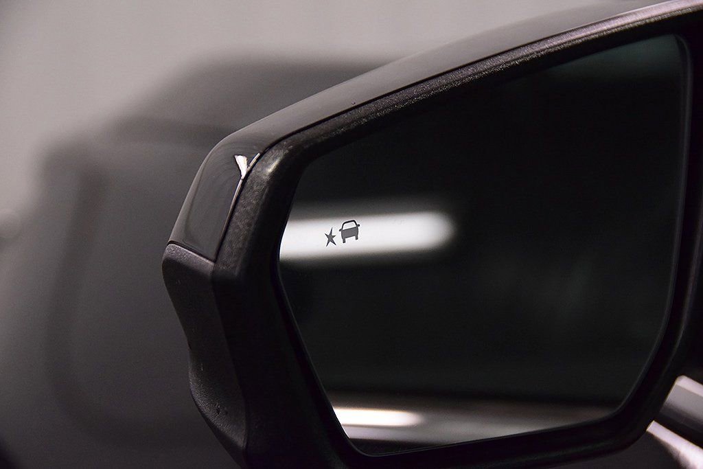 Used 2024 Chevrolet Equinox LT w/ LPO, Floor Liner Package image 15