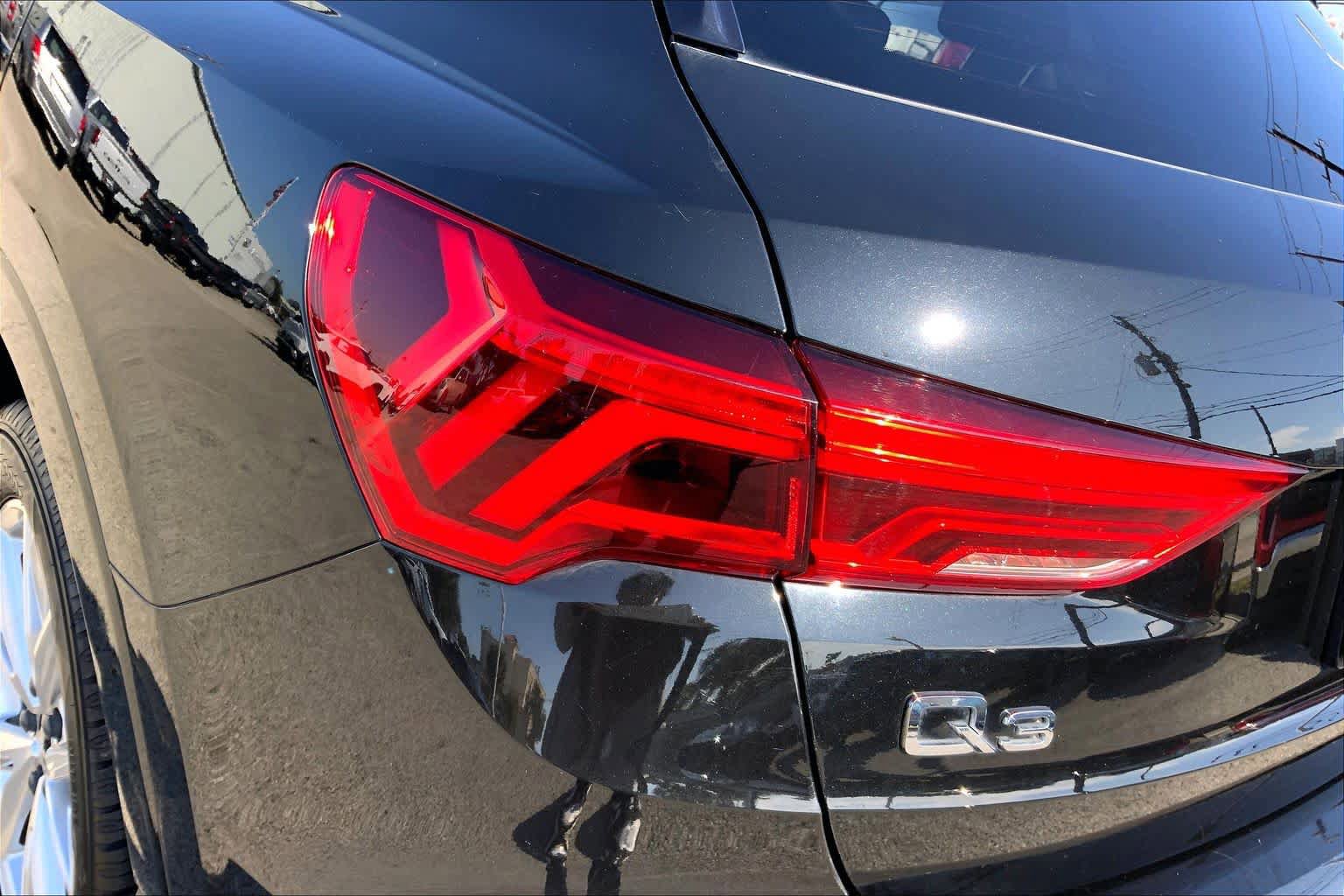 Used 2023 Audi Q3 2.0T Premium AWD/4WD image 54