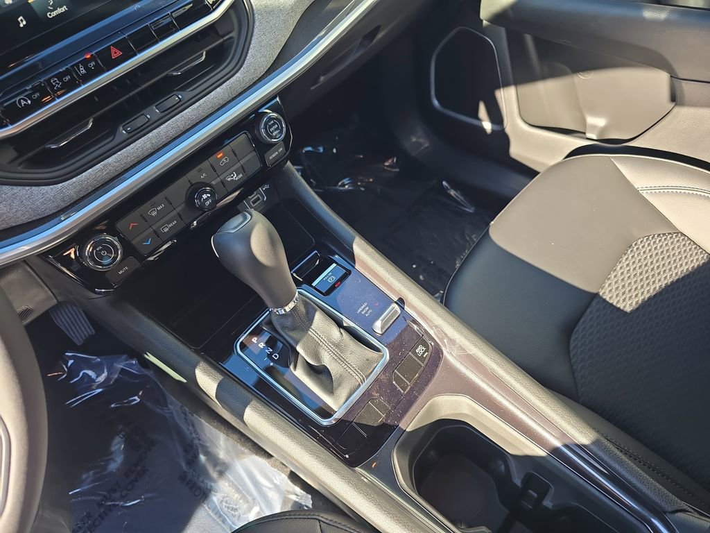 New 2026 Jeep Compass Latitude image 24