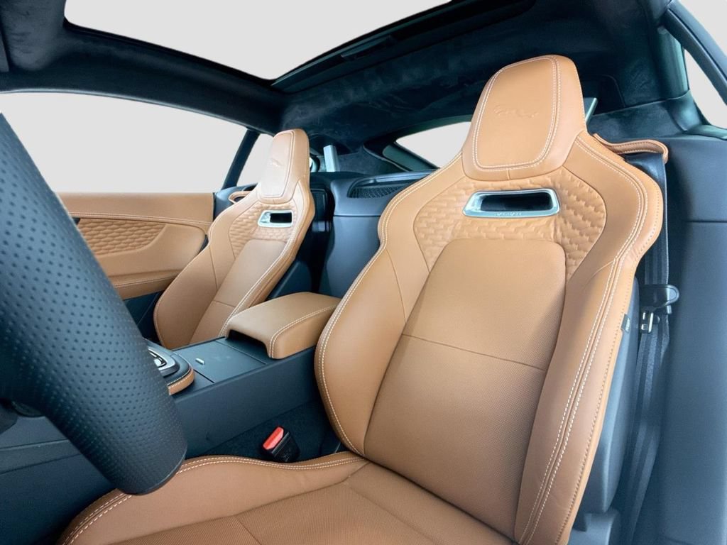 Used 2024 Jaguar F-TYPE R AWD/4WD image 15