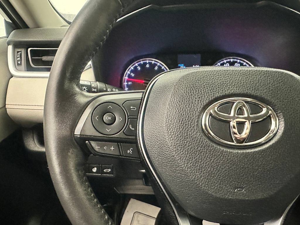 Used 2019 Toyota RAV4 XLE AWD/4WD image 22