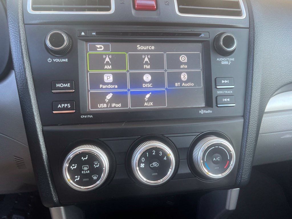 Used 2016 Subaru Forester 2.5i AWD/4WD image 46