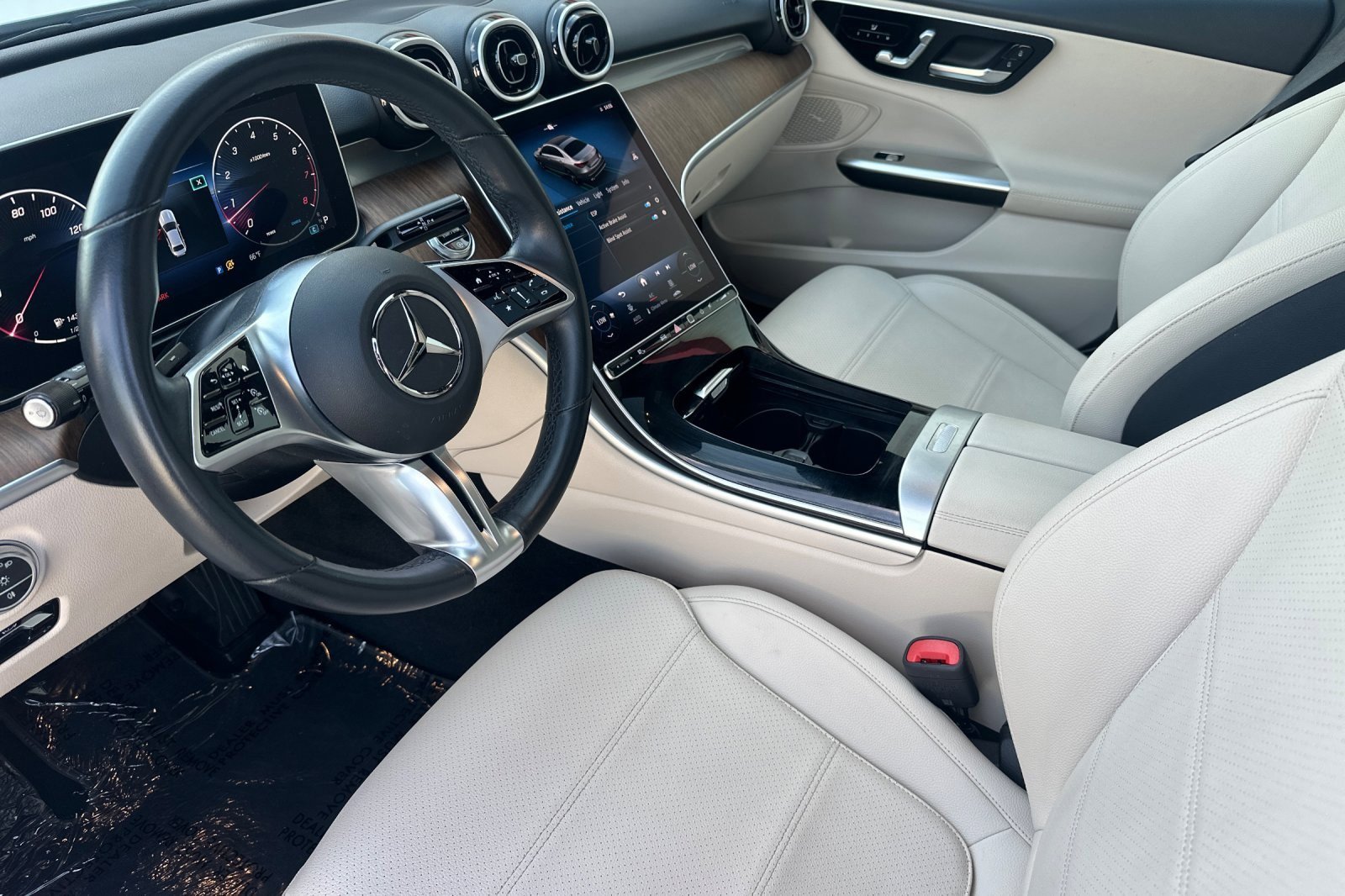 Used 2023 Mercedes-Benz C 300 Sedan image 9