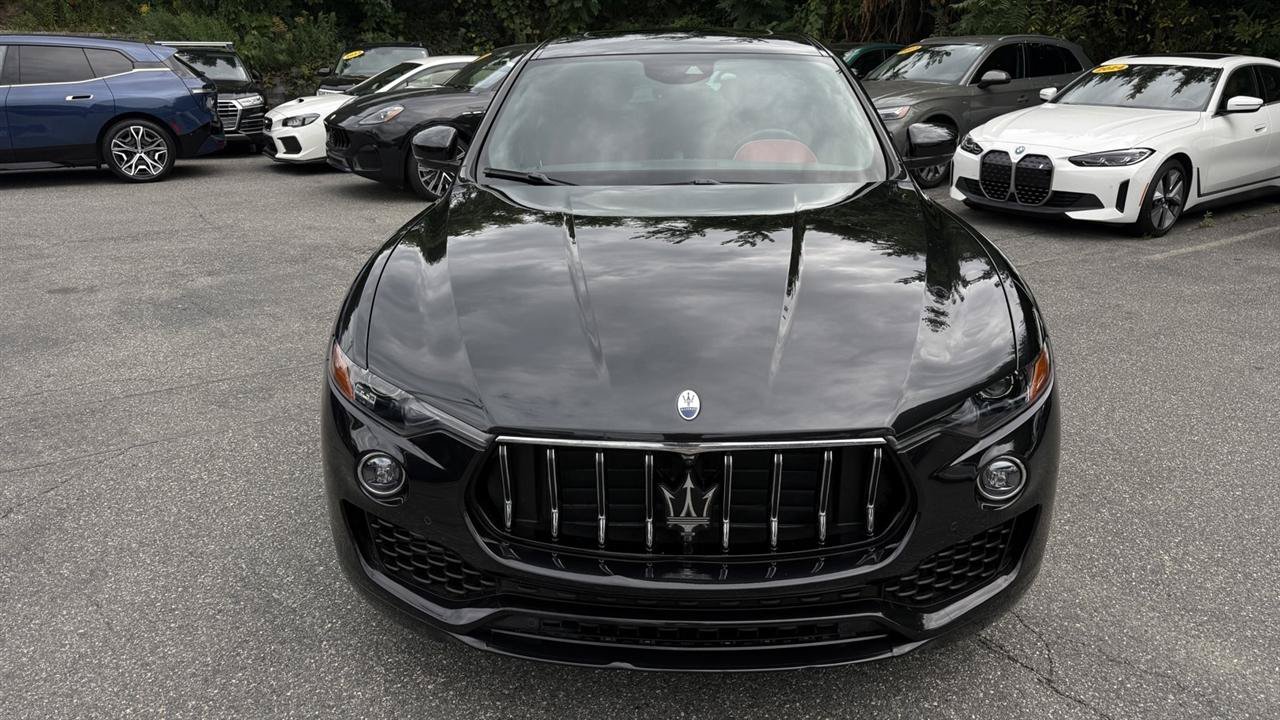 Used 2023 Maserati Levante GT AWD/4WD image 24