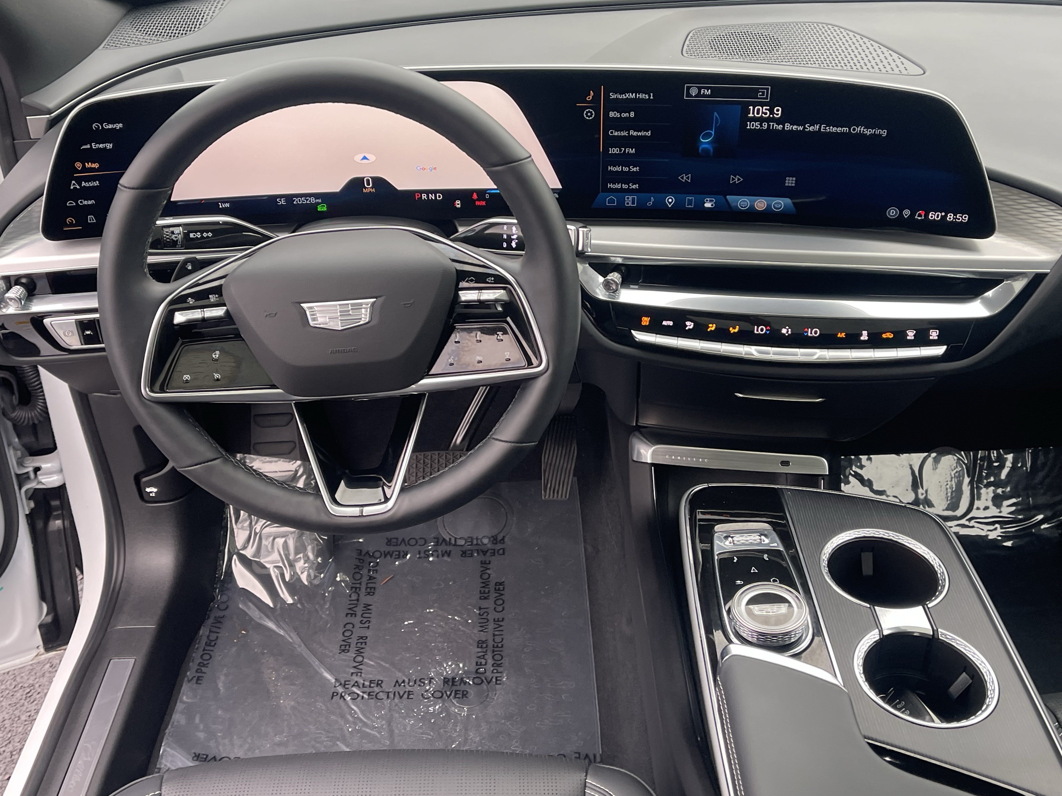 Used 2024 Cadillac Lyriq Luxury AWD/4WD image 12