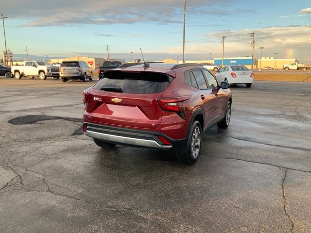 Certified 2025 Chevrolet Trax LT image 7