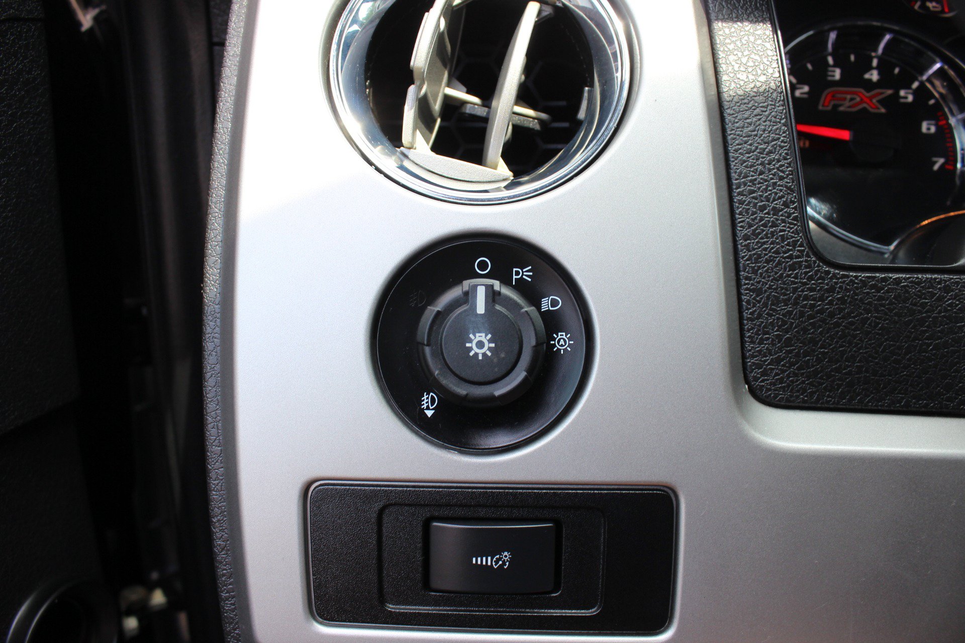 Used 2013 Ford F150 FX4 w/ Luxury Equipment Group AWD/4WD image 22