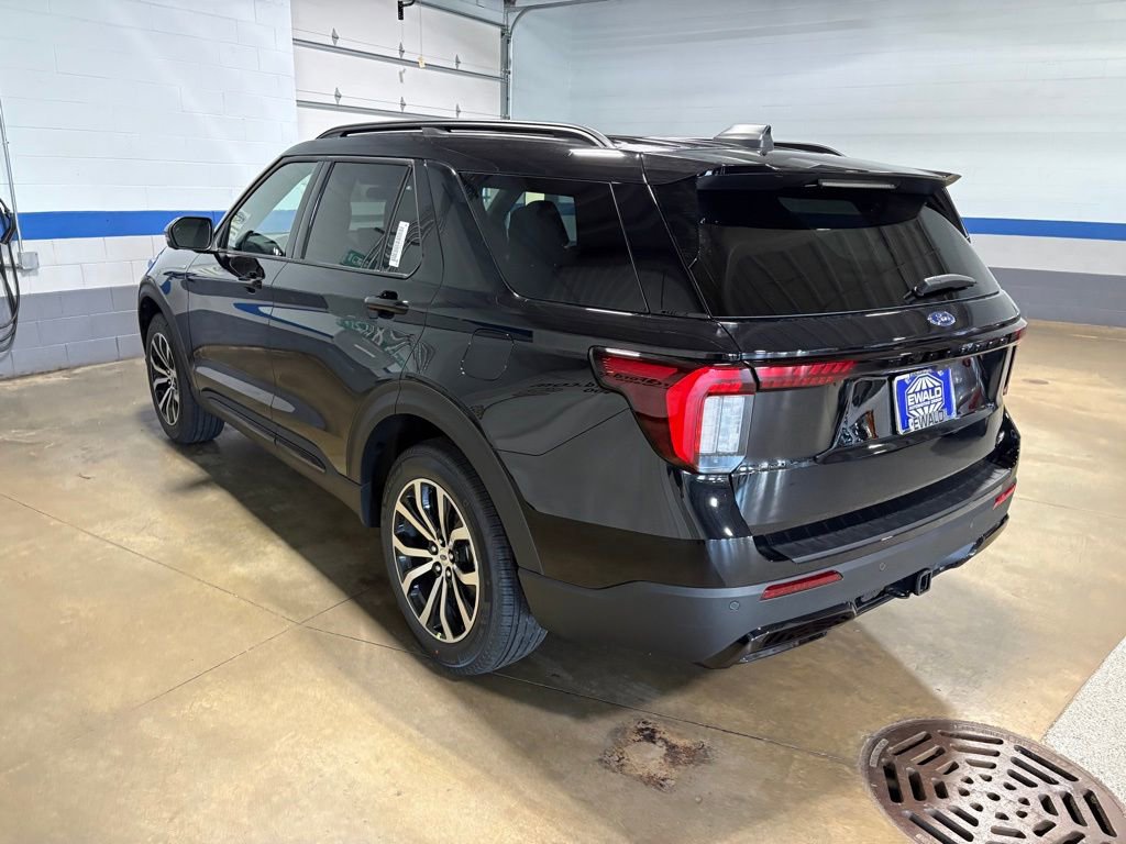New 2026 Ford Explorer ST-Line AWD/4WD image 6