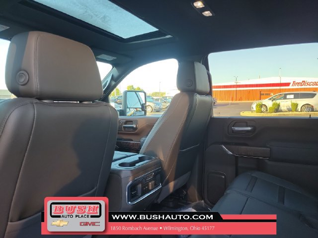 Used 2022 GMC Sierra 2500 Denali w/ Denali Black Diamond Edition AWD/4WD image 14