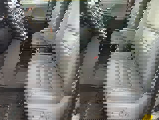 Used 2020 Toyota Sienna XLE image 16