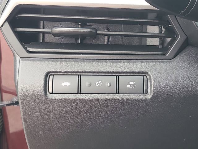 Used 2024 Nissan Altima 2.5 SV FWD image 25