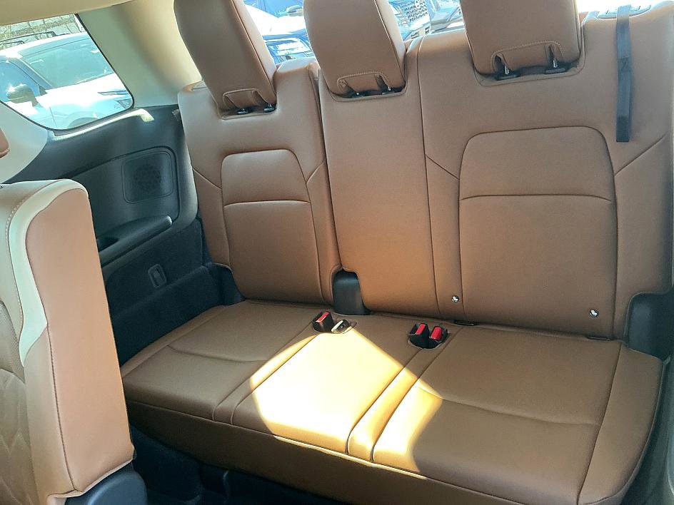 New 2026 Nissan Pathfinder Platinum image 26