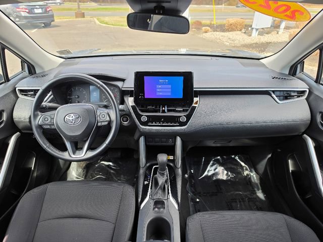 Used 2023 Toyota Corolla Cross LE w/ Moonroof Package image 29