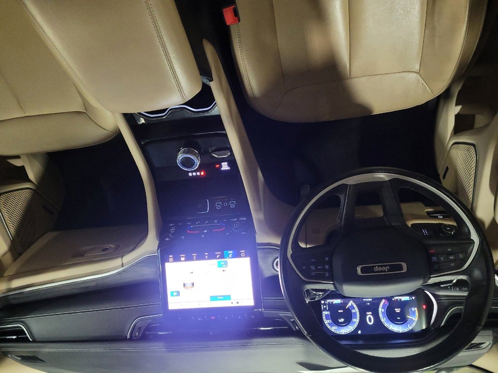 Used 2021 Jeep Grand Cherokee L Limited image 22