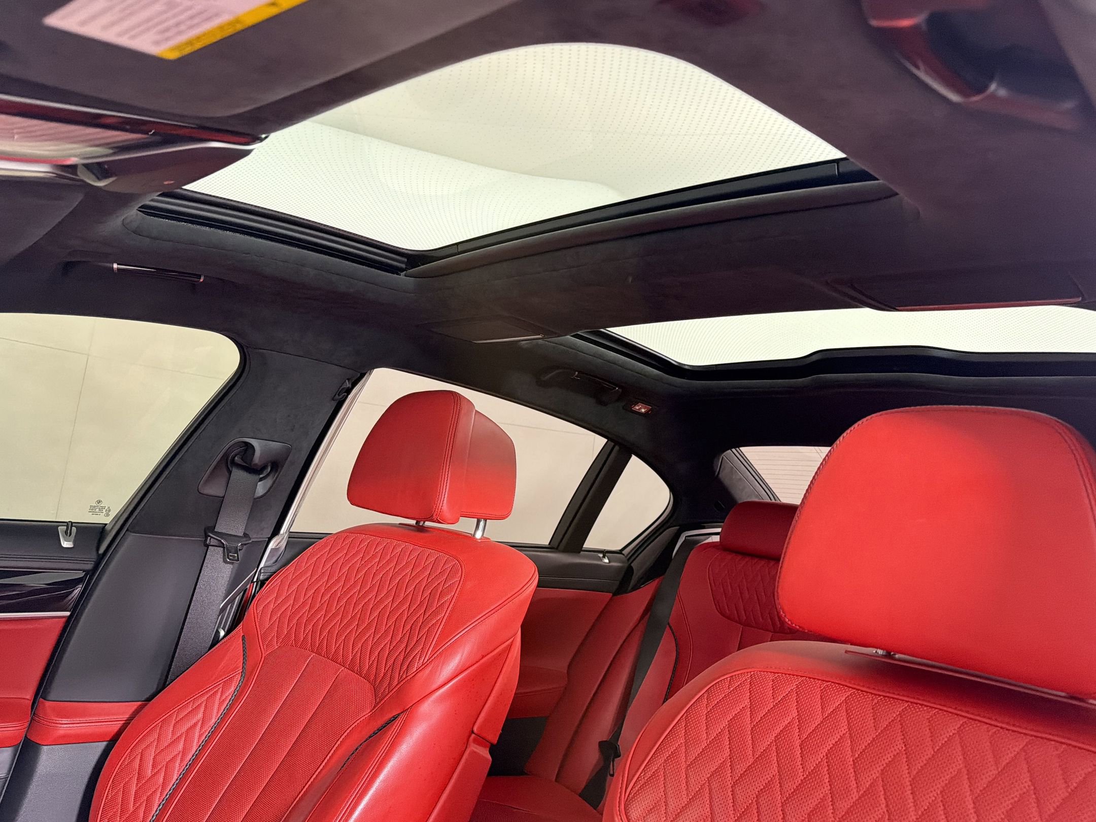 Used 2017 BMW 750i RWD image 17