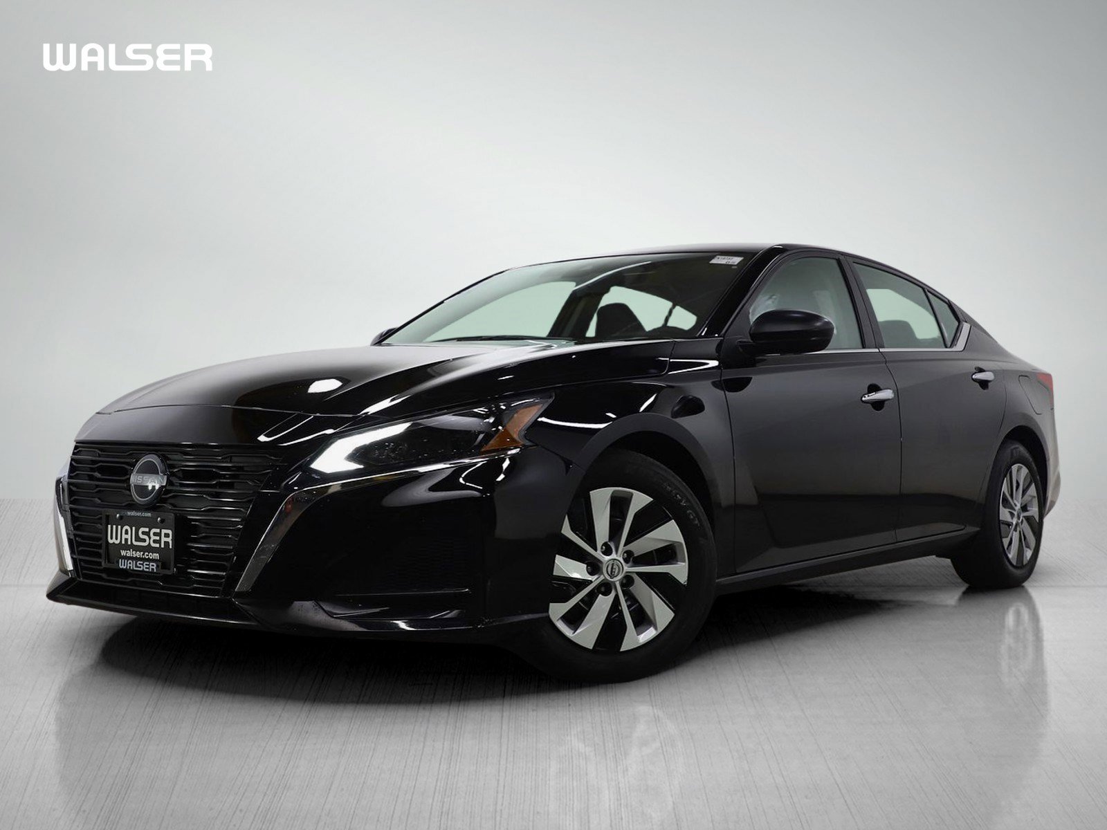 Used 2025 Nissan Altima 2.5 S image 1