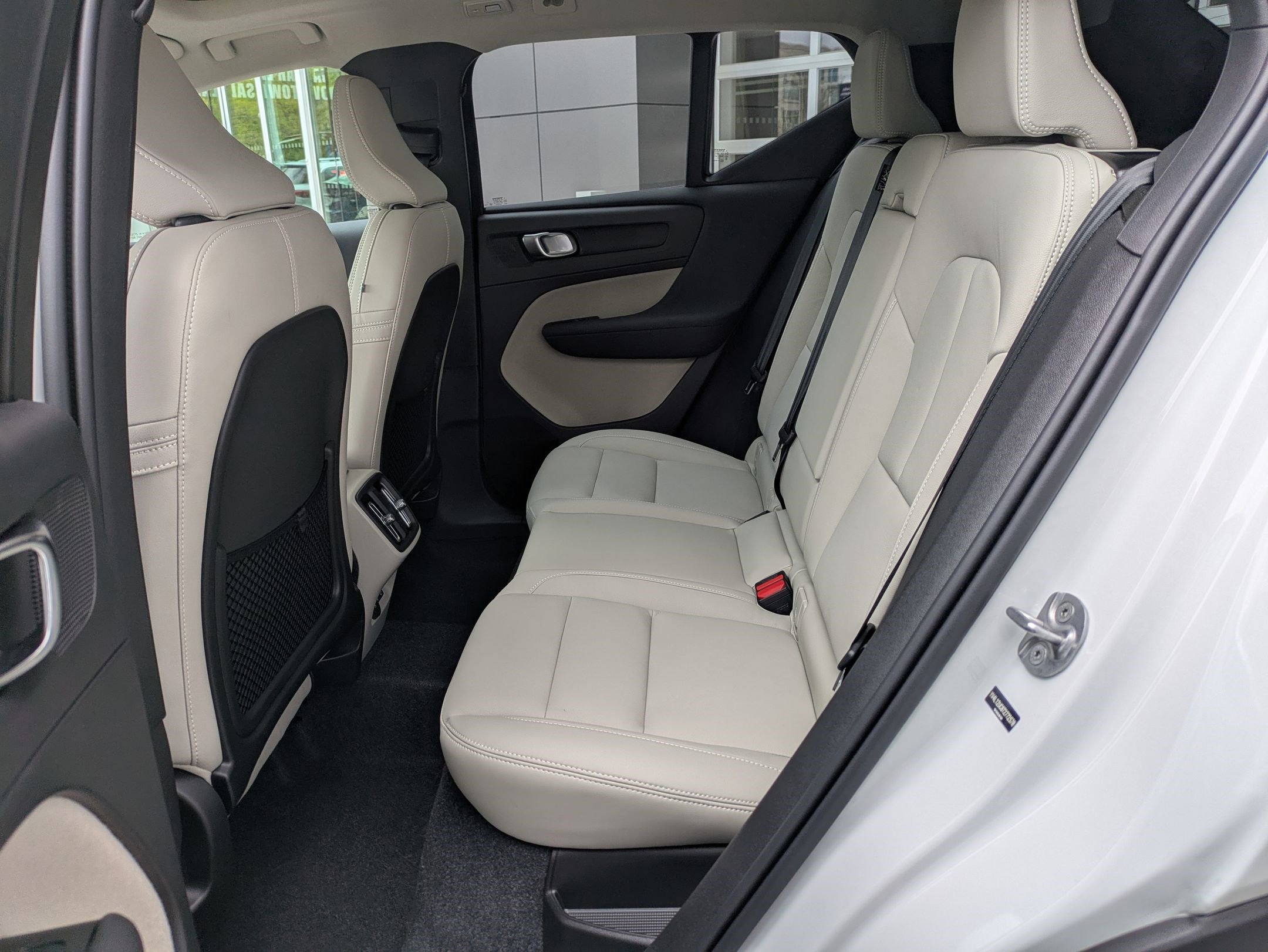 New 2026 Volvo XC40 B5 Plus w/ Protection Package Premier image 15