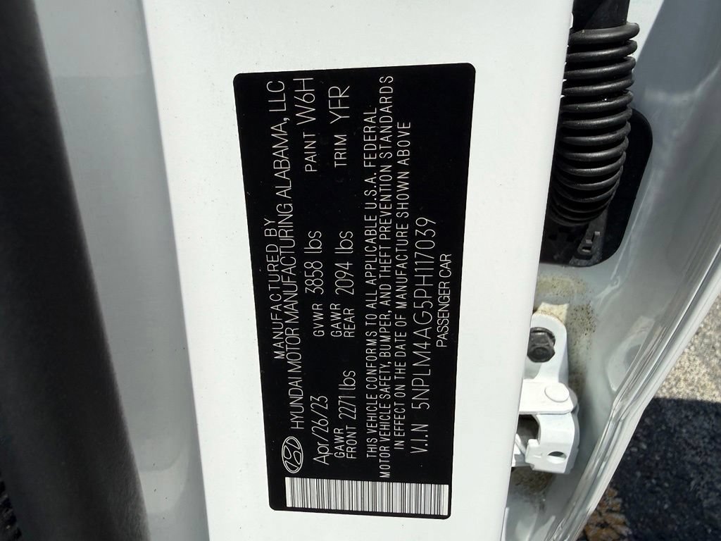 Used 2023 Hyundai Elantra SEL FWD image 35