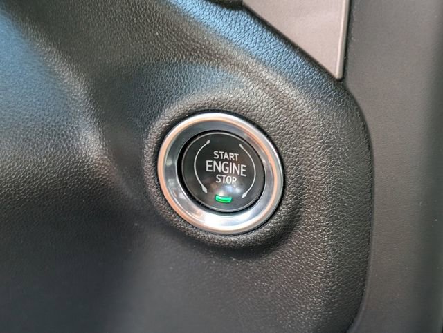 Used 2023 Chevrolet Silverado 1500 Custom image 30