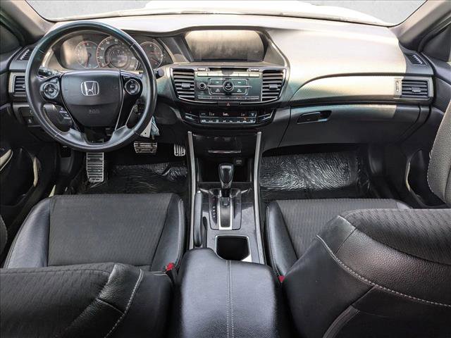 Used 2017 Honda Accord Sport image 16