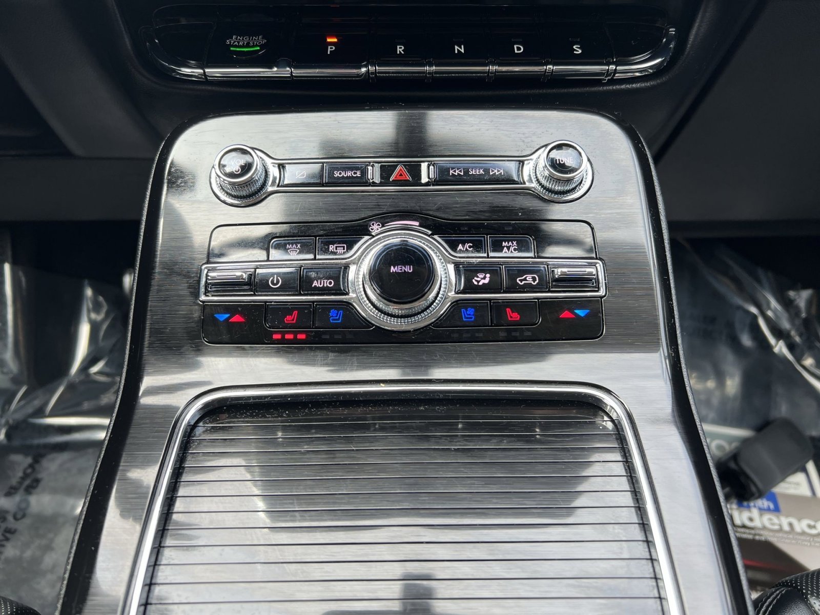 Used 2022 Lincoln Nautilus Reserve image 21