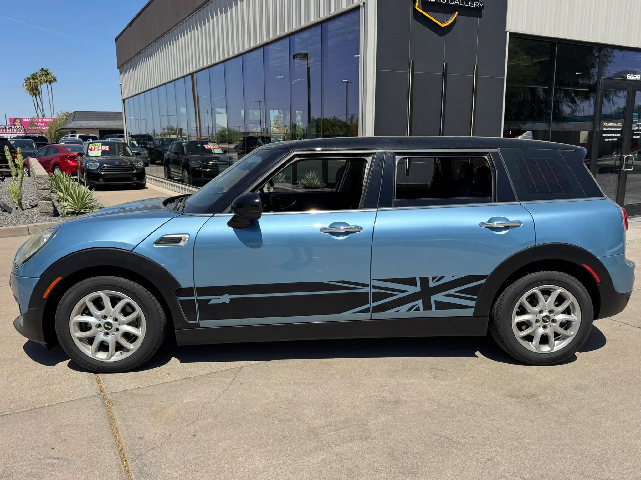 Used 2017 MINI Cooper Clubman FWD image 9