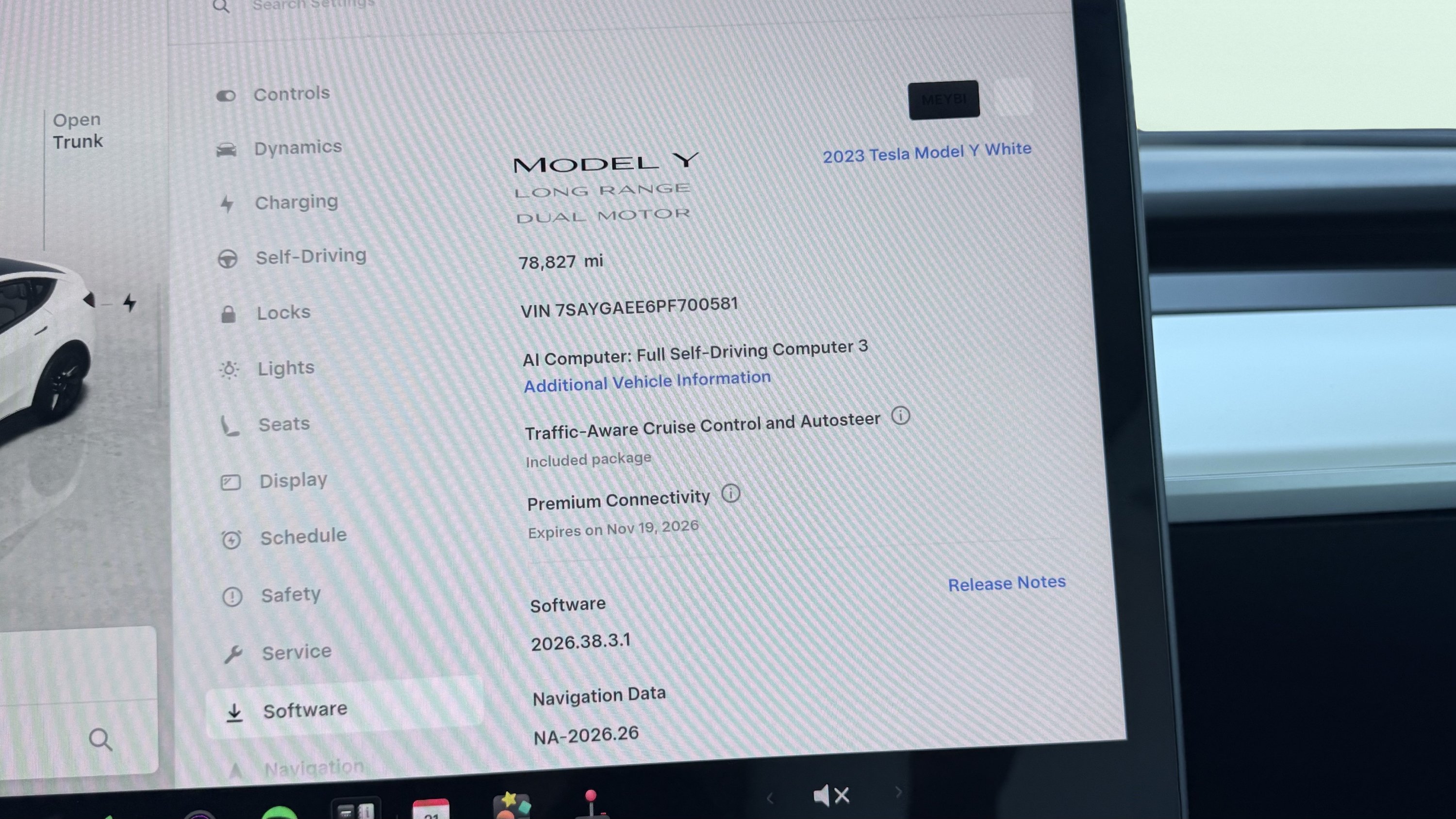 Used 2023 Tesla Model Y Long Range AWD/4WD image 2