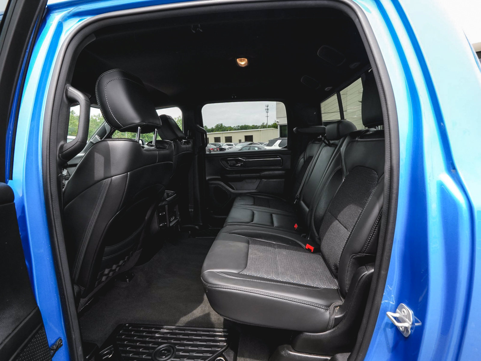 Used 2023 RAM 1500 Big Horn AWD/4WD image 29