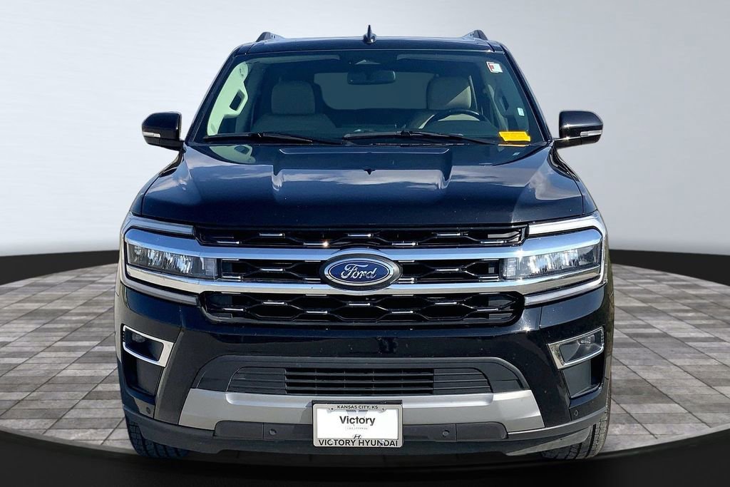 Used 2024 Ford Expedition Limited image 2