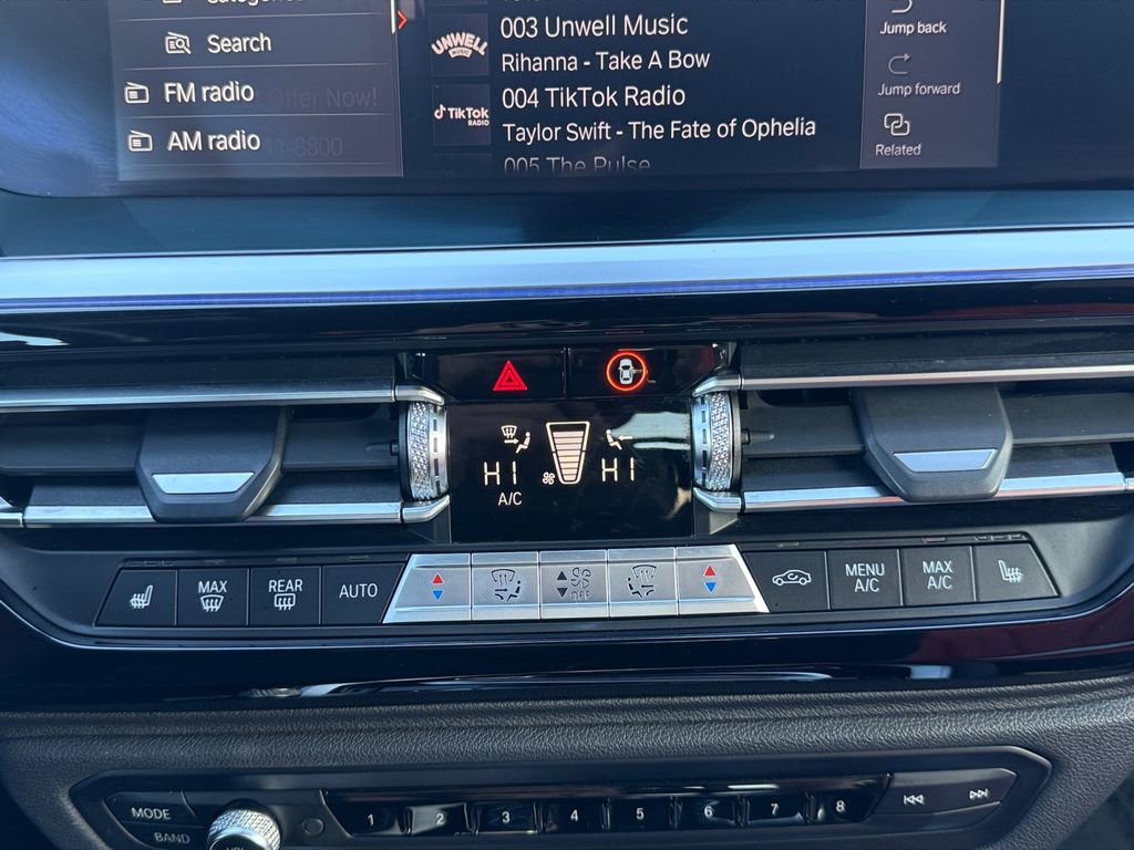 Used 2022 BMW Z4 sDrive30i w/ M Sport Package image 16