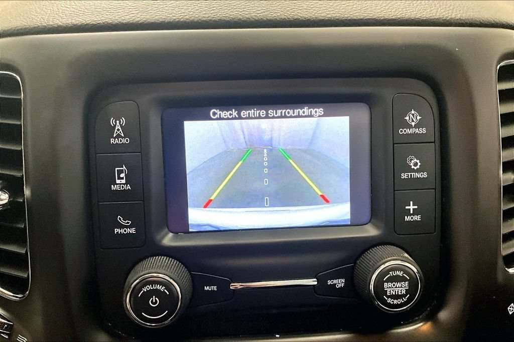 Used 2018 Jeep Compass Latitude w/ Safe & Security Group AWD/4WD image 14