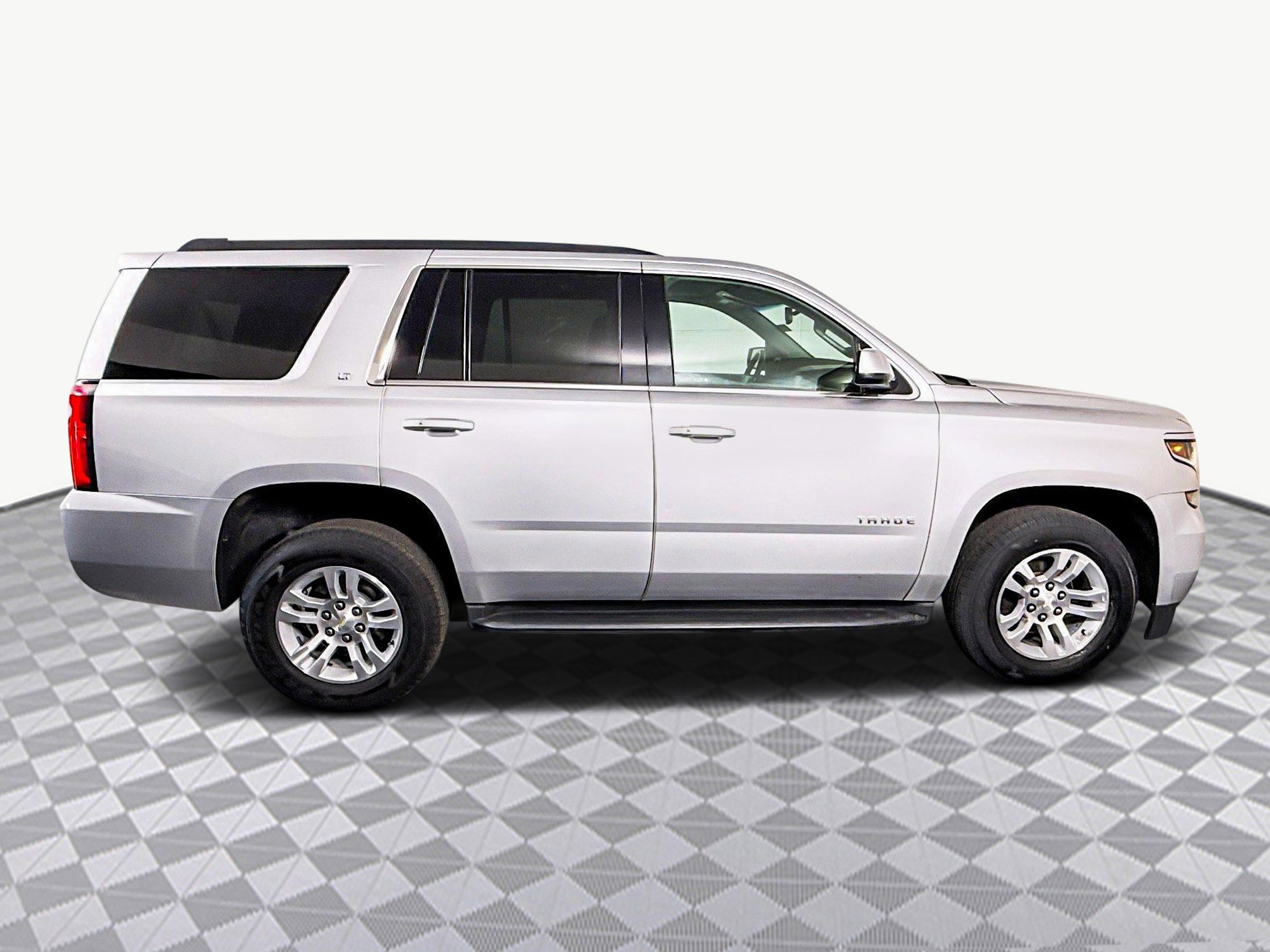 Used 2019 Chevrolet Tahoe LT image 11